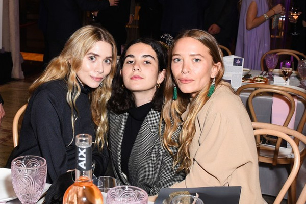 Mary-Kate and Ashley Olsen Support Young Ballet Talent at the 2018 YAGP - Ballet -